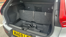 Volvo Xc40 2.0 D4 [190] R DESIGN 5dr AWD Geartronic Diesel Estate